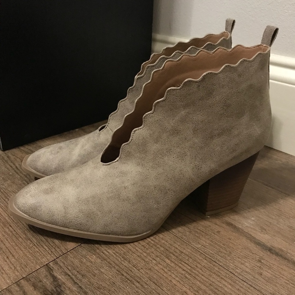 Qupid Booties